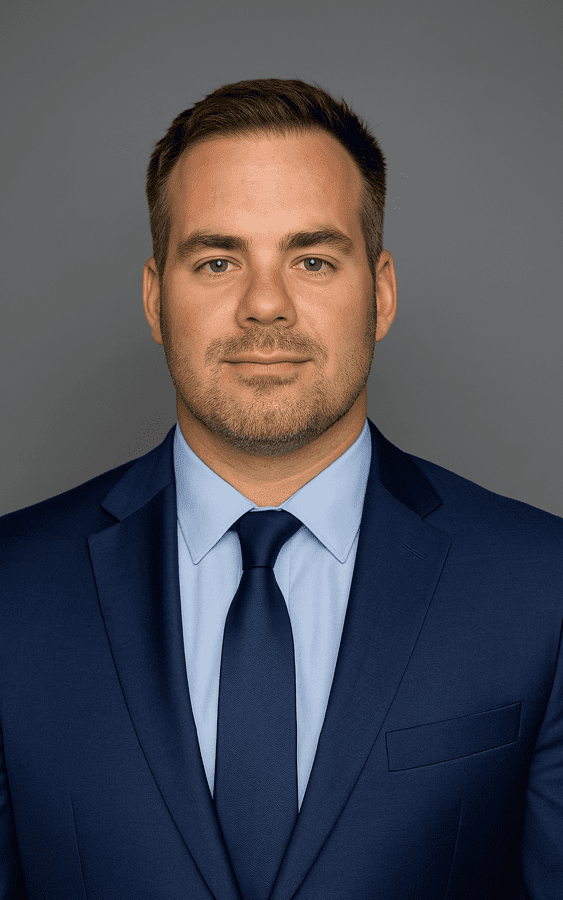 Dan Coyle Image